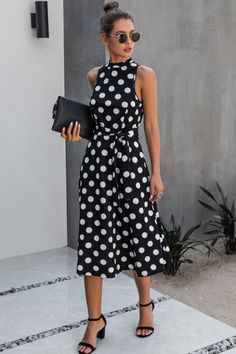 Specifitions Dress Style : A-line Dress,Shift Dress Material : Polyester Length : Medium Sleeve Length : Sleeveless Collar : Round Neck Decoration : Belt Pattern Type : Polka Dot Size Chart Size Bust Waist Length S 90cm 35½in 65cm 25½in 112cm 44in M 95cm 37in 70cm 27½in 113.6cm 44¾in L 101cm 39¾in 76cm 29¾in 115.2cm 45¼in XL 107cm 42in 82cm 32¼in 116.8cm 45¾in XXL 114cm 44¾in 89cm 35in 118.4cm 46½in Dots Outfit, Belt Pattern, Chic Holiday, Plain Dress, Sleeveless Long Dress, Breasted Blazer, Mode Inspiration, Skirt Pattern, Dress Material