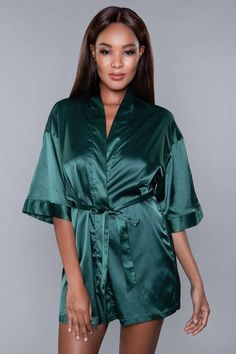 Beauty Strikes first ever satin robe which is a mid -thigh robe. Perfect for doing your hair or your skincare regimen and being very comfy and lux