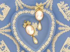 "These beautiful vintage inspired earrings were created with the sweetest pearl bow post earrings adorned with brass scalloped settings with pink and white Cameo cabochons and vintage cream teardrop pearls. These cameo statement earrings hang beautifully from the ear and measure 2 3/4 inches in length and 7/8 inches in width. These earrings make the \"perfect gift\" for your mom, sister, daughter, friend, girlfriend, wife or bridesmaids....She will truly love these and treasure them for many yea Victorian Pearl Earrings For Pierced Ears, Pink Victorian Earrings For Gift, Victorian Pink Earrings For Wedding, Victorian Style Pink Earrings For Gift, Victorian Style Pink Earrings For Wedding, Elegant Cameo Dangle Earrings, Hummingbird Jewelry, Hummingbird Earrings, Vintage Inspired Earrings