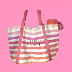 Victoria’s Secret Bag Never Used, Brand New With Tags. Can Be Used As A Beach Bag Or A Trip! Super Cute And For A Vs Lover. Plaid Tote Bag, Tote Beach Bag, Suede Tote Bag, Plaid Tote, Suede Tote, Quilted Tote Bags, Pink Tote Bags, Secret Beach, Quilted Totes