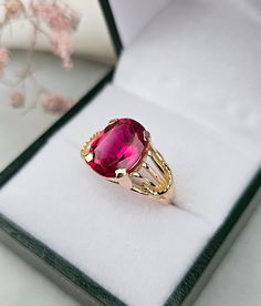 Vintage ring in 18-carat yellow gold set with a synthetic ruby of approximately 4.60 carats. Dimensions of the Ruby: 11 x 9 mm Weight: 4.50 gr - Hallmarks erased. Size 53 - US size 6.5 (Resizing possible, not made by the store) Delivered with box and certificate invoice. Sending in a tracked and secure package. Return within 14 days. Do not hesitate to contact the store if necessary! Shop link: https://www.etsy.com/fr/shop/EtoileGrenat?ref=seller-platform-mcnav Ladies Jewellery, Yellow Gold Setting, Multi Stone Ring, Ruby Ring, May 21, Multi Stone, Gold Set, Vintage Ring, Stone Rings