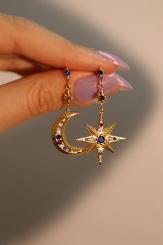 Star Cuff Earrings, Moon Ring Gold, Moon Aesthetic Jewelry, Dream Jewelry Earrings, Star Themed Jewelry, Gold Moon Jewelry, Gold Celestial Jewelry, Gold Elegant Jewelry, Space Themed Jewelry