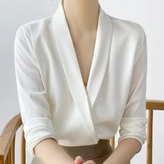 Elegant White V-neck Shirt, White V-neck Office Blouse, Fitted V-neck Blouse For Office, White V-neck Blouse For Office, White V-neck Blouse For Work, White V-neck Blouse For Office Wear, White V-neck Top For Office, Spring V-neck Shirt For Office Wear, Office Lady V-neck Shirt