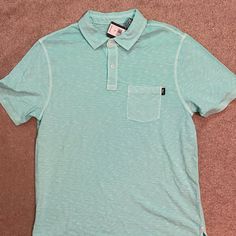 New Vineyard Vines Island Garment Pocket Polo Mens S Color: Caicos Light Blue Short Sleeve Polo Shirt For Summer, Summer Blue Relaxed Fit Polo Shirt, Light Blue Polo Shirt For Spring, Casual Green Polo Shirt For Summer, Blue Casual Polo Shirt For Summer, Light Blue Cotton Polo Shirt For Summer, Spring Light Blue Cotton Polo Shirt, Light Blue Cotton Polo Shirt For Spring, Green Casual Polo Shirt For Spring