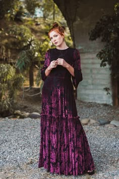 This luscious ruffled maxi dress features a hook & eye neck closure, pockets and a black jersey slip. Made from a gorgeous, lightweight burnout velvet and lots of love! XS: 0-2, S: 4-6, M: 8-10, L: 12-14, XL: 16/18 Goth Girl Fashion, Whimsigoth Style, Bohemian Witch, Witchy Outfits, Witchy Boho, Style Inspiration Edgy, Orchid Show, Oh My Goddess, Black Tie Formal