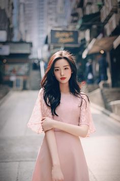 Semi Casual Dresses, Korean Fashion Women Dresses, Working Dresses, Pose Model, Trendy Dress Outfits, Korean Girl Fashion, Easy Trendy Outfits, Fashion Photoshoot