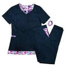 Ambo Amelie Black Medicine Clothes, Nursing Scrubs Outfits, Cute Nursing Scrubs, Stylish Scrubs, Dental Scrubs, Cute Scrubs, Scrubs Outfit, Nursing Fashion