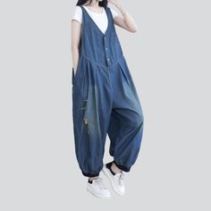 Step up your street trend game with the 2023 Spring-Summer Collection's Shredded Baggy Women's Denim Jumpsuit! Crafted from premium denim. this statement piece features a unique distressed pattern that exudes an effortlessly cool attitude. perfect for any festival or day out with friends.Distinctive Features: Grunge Galore: Inspired by the iconic '90s gritty movement. this jumpsuit exudes an effortlessly cool attitude. Distinctive Damaged Pattern: Expertly crafted wear and tear. capturing a raw. Fabric Fusion, Womens Denim Jumpsuit, Jean Jumpsuit, Womens Ripped Jeans, Streetwear Essentials, Jeans Overall, Unique Looks, Jumpsuit Online, Current Trends