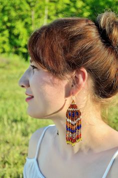 FREE SHIPPING

Bohemian (boho chic), hippie (hippy) style beaded dangle earrings with fringe for women. Jeweled Hair Comb, Daisy Flower Crown, Beaded Headpiece, Hippy Style, Crochet Sun Hat, Red And White Roses, Brick Stitch Earrings, Coffee Service, Cherry Blossom Flowers