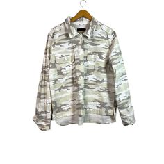 Sanctuary White Green Camo Shacket Button Down Shirt Jacket Size Medium Nwt New With Tags. In The Color Neutral Camouflage. Collared. Long Sleeve. Front Button Closure. Front Chest Pockets. Style #Xj0442a32507. From Smoke-Free/Pet-Free Home. Bundle & Save Offers Are Welcomed Casual White Outerwear With Spread Collar, White Shirt With Button Closure For Winter, Fall Military Collared Shirt, Button-up Tops With Buttoned Pockets For Streetwear, Military Style Collared Shirt For Fall, White Long Sleeve Shacket With Snap Buttons, White Long Sleeve Shirt With Buttoned Pockets, White Button Closure Shirt For Fall, White Cotton Casual Shacket