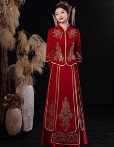 ⭐ Premium Handmade Item, Chinese Traditional Design for Brides who wants Red Wedding Celebration. For man's to match to this style please look into: https://www.etsy.com/listing/1131577748/traditional-chinese-bridegroom-red?click_key=695fbb222bc1238928fd1c6a3565e9ce86a84fb9%3A1131577748&click_sum=c6e66780&ref=shop_home_active_1&frs=1 ⭐ Item High Light: Classical Wine Red Color; 4D Solid Tailor to Show Bride's Shape Beauty; Velvet Material Surface Which is Elegant and Special; Embroidery Gold Pat Cheongsam Wedding Dress, Cheongsam Wedding, Chinese Wedding Dress, Bride Clothes, Chinese Clothing, Chinese Dress, Asian Wedding, Nov 6, Red Wedding