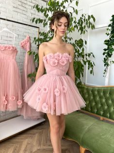 Peony Princess Mini Dress Teuta Matoshi, Bridesmaid Saree, Mini Homecoming Dresses, Cute Short Dresses, Tulle Homecoming Dress, Alyce Paris, Pink Homecoming Dress, Paris Dresses, Party Kleidung