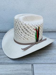 Brim/ Falda: 3.5 inch Crown/ Copa: 5 inch This is a nice western hat Fantasma/sinaloa style. Available in 6 sizes. The color is Beige/Bicolor. The hat band may vary as each one is unique. Sombrero vaquero estilo Fantasma/Sinaloa. Disponible en 6 medidas. Color Beige Western Style Rigid Top Hat For Rodeo, Rigid Wide Brim Top Hat For Rodeo, Luxury High Crown Cowboy Hat For Men, Western Top Hat For Kentucky Derby, Traditional Brimmed Straw Hat For Rodeo, Kentucky Derby Straw Hat For Ranch, Western White Panama Hat For Kentucky Derby, Western Style Top Hat For Rodeo, Western Style Top Hat For Kentucky Derby