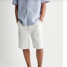 Zara Men Shorts (Off White Color), New With Tags Size 42 Eu / 32 Us Casual Cotton Bottoms By Zara, Zara Casual Cotton Bottoms, Casual Zara Jeans With Pockets, Zara Casual Jeans With Pockets, Relaxed Fit Summer Shorts With Straight Hem, Summer Shorts With Relaxed Fit And Straight Hem, Relaxed Fit Shorts With Straight Hem For Summer, Zara Casual Jean Shorts, Zara Cotton Bottoms