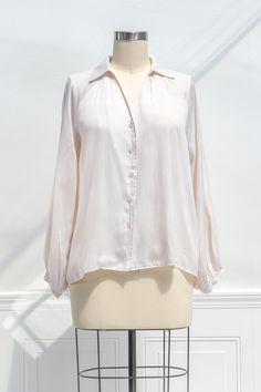 feminine blouses for work - a work appropriate beige button down dress shirt. Front view. Blouses For Work, French Girl Style, Feminine Top, Cottagecore Style, Feminine Blouses, Grad Dresses, Girls Wardrobe, Button Up Blouse, Wear To Work