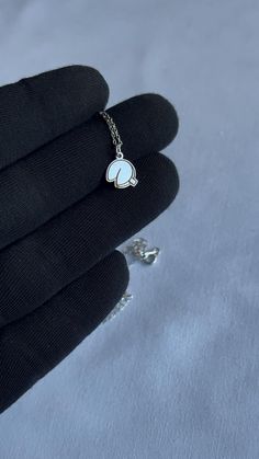 🥠Would you like to try your luck?🥠 Get this beautiful minimalist jewelry made with the quality of perfect elements✨ You can choose 925K Sterling Silver with the options of Gold, Rose Gold or White Gold colors. High quality jewelry for everyone 🤍 Details * 925K Sterling Silver Option → 14K Gold, Rose Gold or White Gold plated * Chain length is approximately either 18 inches / 45 cm or 22 inches / 55 cm 18 inches (16+2 in extender) / 45 cm (40+5 cm extender) 22 inches (20+2 in extender) / 55 cm (50+5 cm extender) * Time is everything! You will receive your package as soon as possible 🚚 * We care about the quality of metal to make sure it will last for a long time * We use enamel technique to color the jewelry and high quality zircons only * There can be tiny differences on each item. Len Snack Necklace, Time Is Everything, Unisex Necklace, Fortune Cookie, Gold Colors, Necklace Minimalist, Minimalist Necklace, Gold Plated Chains, High Quality Jewelry