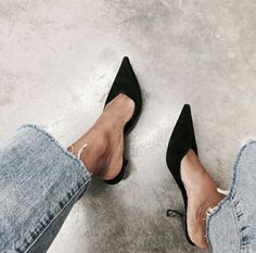 Fashion Gone Rouge, Mode Shoes, Beige Outfit, Modern Disney, Easy Style, Shoe Inspiration, Shoe Inspo, Mode Inspo, Disney Princesses