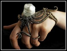 Octopus Bracelet, Horn Pendant Necklace, Glamorous Jewelry, Couture Design, Jewellery Exhibition, Moon Pendant Necklace