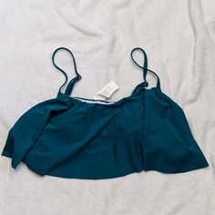 Women's Cupshe Teal Bikini Top New With Tags Size Medium Fitted Crop Top With Built-in Bra For Beach, Beachwear Tops With Built-in Bra For Vacation, Sleeveless Crop Top With Built-in Bra For Poolside, Triangle Top With Built-in Bra For Pool, Bandeau Tops With Adjustable Straps For Beach, Cropped Swimwear With Built-in Bra For Vacation, Beach Tops With Built-in Bra And Stretch, Beachwear Crop Top With Built-in Bra, Stretch Crop Top With Built-in Bra For Beach