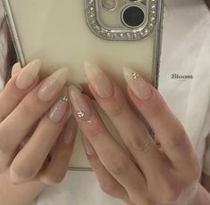 Long Squoval Nails, Cute Simple Nails Acrylic, Cheap Nail Ideas, Nude Nails With Gems, Kpop Idol Nails, Pointed Nails, Blush Nails