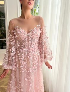 Size 16 Dresses For Women, Prom Dresses Glitter, Pastel Gown, Dresses Glitter, Blouse Neckline, Princess Evening Dress, Enchanting Dress, Blouse Necklines, Dresses Princess