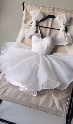 White Coquette Mini Dress, Gojo Aesthetic, 18th Birthday Outfit, Vintage Ball Gowns, Wedding Glam, Mini Prom Dresses, White Homecoming Dresses, Red Homecoming Dresses, Wedding Plan