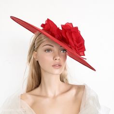 This stunning RED hat is decorated with two beautiful flowers and osrich spines. This red hat is perfect for the Kentucky derby, Ascot races, weddings or any special occasion. It is mounted on a headband that allows to tilt the fascinator to the liking of each one. If you can choose the side of the head were you like to wear the fascinator, can send me a mail. ** PROCESSING TIME: 5 -7 business days. ** DELIVERY TIME (DHL Express): 2-4 business days to EEUU, 1-2 to Europe and 3-5 to Australia. Fo Red Tea Party, Red Ascot, Race Day Hats, Ivory Fascinator, Ascot Races, Kentucky Derby Fascinator, Royal Ascot Hats, Derby Fascinator, Ascot Hats