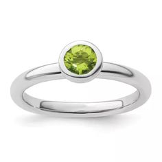 August Birthstone Jewelry, Peridot Stone, Green Peridot, August Birth Stone, Silver Pieces, Fine Jewelry Gift, Types Of Rings, Stacking Ring, Stone Settings