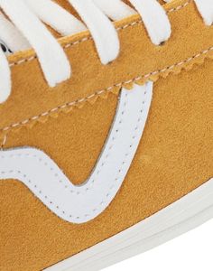 Soft Leather.suede effect, brand logo, two-tone, fabric inner, laces, round toeline, flat, rubber sole, lifestyle, contains non-textile parts of animal origin Vans Suede Sneakers With Contrast Sole, Suede Skate Shoes With Laces And Round Toe, Vans Suede Sneakers With Branded Insole, Vans Leather Sneakers With Branded Insole, Suede Skate Shoes With Round Toe And Laces, Vans Leather Sneakers With Contrast Sole, Sporty Suede Vans Skate Shoes, High-top Suede Skate Shoes With Laces, Vans Suede Skate Shoes With Laces