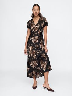 Wedding Guest Outfit Fall, Lace Trim Shorts, Satin Maxi, Satin Maxi Dress, Brown Floral, Floral Maxi, Boutique Dresses, Fall Wardrobe, Floral Maxi Dress