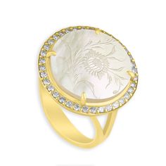 41812 - 14K Yellow Gold - Gaming Counter Halo Ring Three Diamond Ring, Round Halo Ring, Gold Halo Ring, Round Solitaire Rings, Golden South Sea Pearls, White Gold Sapphire, Detailed Jewelry, Yellow Gold Jewelry, Gold Halo