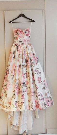 Elegant Sweetheart Floral Print Wedding Dress for Bridal · dressydances · Online Store Powered by Storenvy Vintage Cinderella, Romantic Dress, Zuhair Murad, Dresses Vintage, Maxi Skirts, Gorgeous Gowns, Elie Saab, Mode Inspiration, Carolina Herrera