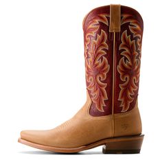 Striking from top to toe, this boot can go head-to-head in the arena or turn heads at the honky-tonk. It pairs a sharp K-toe silhouette with a bold shaft color and killer stitch pattern, plus has an extra layer of heel-to-toe cushioning to keep you going round after round. Futurity Champ Cowboy Boot | Product Features : 0 : ATS® technology provides ergonomic support on uneven terrain, 1 : TekStep provides toe-to-heel cushion for comfort, 2 : Removable Pro Performance insole for cushioning and sh Fall Work Boots With Leather Lining And Snip Toe, Fitted Leather Boots For Rodeo, Goodyear Welted Leather Boots With Snip Toe, Goodyear Welted Leather Work Boots For Ranch, Fitted Leather Lined Boots For Rodeo, Western Leather Work Boots With Leather Sole, Leather Moto Boots With Goodyear Welt For Rodeo, Fitted Leather Moto Boots For Rodeo, Leather Work Boots For Rodeo With Snip Toe