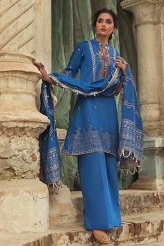 Gul Ahmed MJ-12066 is pakistani branded suit 100% Original and Shipping World wide. Sharara Aesthetic, Culture Clothes, Suits For Wedding, Asian Clothes, Pakistani Designer Suits, Pakistani Lawn Suits