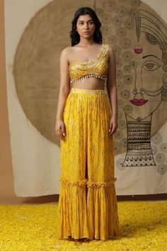 Yellow textured blouse with sequins, beads and cori shells embroidery. Paired with a palazzo with matching texture, embroidered waist belt and an ombre cape with placed dori embroidery. - Aza Fashions Shells Embroidery, Dori Embroidery, Sequins Blouse, Textured Blouse, Yellow Textures, Palazzo Set, Tarun Tahiliani, Beaded Neckline, Modern Bride