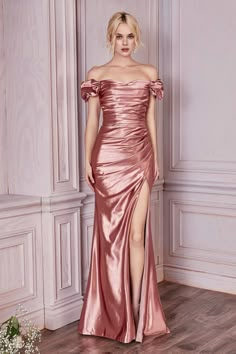 + rose gold+ subtle iridescent sheen+ flattering rouching throughout+ gathered puff sleeve+ fit & flare silhouette * Color is rose gold (the first image) - additional pictures are for giving a better vision of the silhouette Rose Gold Dresses, Prom Dresses Inspiration, Gold Dresses, Cinderella Divine, Off Shoulder Gown, Sheath Skirt, Best Prom Dresses, Corset Dress Prom, Dresses For Weddings