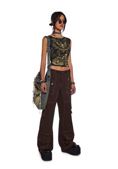 These cargo pants have a twill construction with contrast stitching, a wide leg silhouette, front and back pockets, cargo pockets on the front and sides, zippered detailing, and a front button and zipper closure. Teenage Dirtbag Clothes, Minimalist Edgy Style, Different Fashion Styles Types List, Styling Cargo Pants Women, Cargo Pants Outfit Winter, Brown Cargo Pants Outfit, Fashion Styles Types, Faux Fur Outfit, Brown Pants Outfit