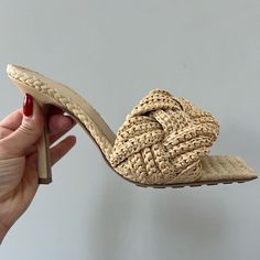 Add A Touch Of Elegance To Your Wardrobe With These Stunning New Slip-On Bottega Veneta Women Lido Sandals. The Beige Color And High Stiletto Heel Make Them Perfect For Both Casual And Formal Occasions. Made From 100% Viscose, They Are Non-Slip In A Beige Color Perfect For Spring Or Summer Made In Italy These New Sandals Come With A Box And A Dust Bag. Making Them An Ideal Gift For The Fashion-Conscious Woman. Final Sale. No Returns. Smoke And Pet Free Home. Elegant Closed Toe Heels For Vacation, Elegant Beige Heels For Vacation, Chic High Heel Mules With Woven Sole, Chic Slip-on Heels With Woven Sole, Luxury Open Toe Heels With Woven Sole, Luxury Open Toe Heels With Woven Leather, Elegant Slip-on Heels For Vacation, High Heels With Woven Sole In Natural Color, Formal Summer Mules With Woven Sole