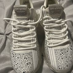 Brand New White Steve Madden Sparkle Sneakers Size Says 8 But Will Fit More Like Size 7 Slip-on Synthetic Sneakers With Rhinestones, White Rhinestone Round Toe Sneakers, Sporty Low-top Rhinestone Sneakers, Sporty Low-top Sneakers With Rhinestones, White Rhinestone Sneakers For Streetwear, Casual Sneakers With Rhinestones And Round Toe, Sporty White Sneakers With Rhinestones, Trendy Low-top Sneakers With Rhinestones, Trendy Low-top Rhinestone Sneakers