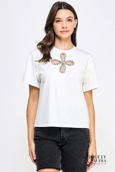 Daisy Embellished Tee | Uniquely Claudia Boutique Pastel Designs, Daisy Design, Rhinestone Embellishments, White Tee, Fashion Essentials, Everyday Style, Classic White, Everyday Fashion, Quality Fabric