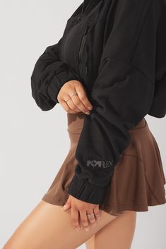 Designed in our signature pillowy soft fabric, this Half Zip Hoodie elevates your pre-workout warmup to cloud-level comfort. Our fav feature? The zippered kangaroo pocket for your essentials (aka snacks). Workout Warmup, Super Cropped Sweater, Half Zip Hoodie, Leggings Hoodie, Unique Hoodies, Pretty Shorts, Bra Dress, Gildan Hoodie, Pre Workout