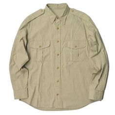 Porter Classic Japan CLASSIC SAFARI SHIRT S khaki Long sleeve tops Description Description It is CLASSIC SAFARI SHIRT made in Japan of Porter Classic. "Travel wear" proposed by Porter Classic. A classic safari shirt that takes advantage of outdoor shirts and military shirts. You can wear it casually, but the moment you tuck in, your posture will be tightened. It is an item using PC original fabric with a moderately crisp feeling. Reference Price $347 Size(CM) Shoulder width：49cm Width of a garme Classic Khaki Cotton Shirt, Classic Khaki Shirt With Pockets, Relaxed Fit Khaki Shirt With Roll-up Sleeves, Khaki Shirt With Roll-up Sleeves And Relaxed Fit, Khaki Military Top With Relaxed Fit, Classic Long Sleeve Khaki Shirt, Olive Long Sleeve Cotton Shirt, Classic Beige Tops With Pockets, Classic Khaki Tops With Button Closure