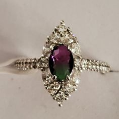 Size 8 Rbp3576-Refinwd Taste Rhodium Plated Rband With A Green/Purple Bi-Color Alexandrite Stone Suggested Retail $124 Red Crystal Ring, Birthstone Engagement Rings, Double Heart Ring, Gemstone Rings Vintage, Amethyst Birthstone, Alexandrite Stone, Platinum Diamond Rings, Trendy Ring, Party Rings