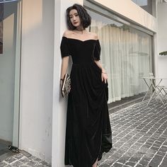 Elegant Floor-length Off Shoulder Dress For Night Out, Elegant Floor-length Off-shoulder Dress For Night Out, Elegant Off-shoulder Evening Dress For Banquet, Elegant Strapless Off Shoulder Dress For Banquet, Elegant Floor-length Off Shoulder Dress For Banquet, Elegant Off-shoulder Dress For Banquet, Off-shoulder Chiffon Evening Dress, One Shoulder Velvet Evening Dress, Evening One-shoulder Velvet Dress