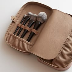 Travel Beauty Case | Cuyana Travel Case Aesthetic, Mom Essentials, Random Products, Travel Noire, Travel Makeup Bag, Beauty Organization, Beauty Brushes, Leather Industry, The Container Store