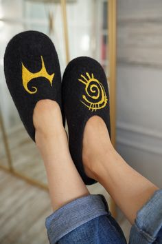 We are a group of master artisans, making beautiful handmade slippers for you! We combine the age-old Kyrgyz tradition of wool felting with modern design and only use natural silk and merino wool in our designs. All of our products are 100% handmade with love, care and the soul of our master artisans! You will love our soft, beautiful, super comfortable slippers! We offer a variety of sizes, designed with you in mind US sizes: Size chart for Kids: Infant 1 - 3 Toddler 5 - 9,5 Children 10,5-3 Siz Handmade Round Toe Slippers For Gifts, Handmade Closed Toe Slippers As Gift, Handmade Slip-on Slippers As Gift, Handmade Slip-on Slippers For Gift, Traditional Handmade Slippers With Round Toe, Artisan Handmade Slippers With Round Toe, Traditional Slip-on Slippers With Soft Sole, Artisan Handmade Round Toe Slippers, Traditional Handmade Clogs With Round Toe