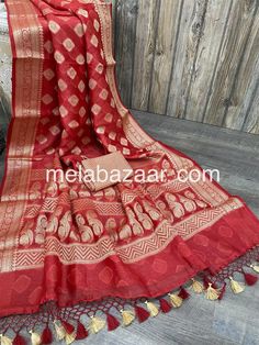 "Gorgeous silk linen Banarsi saree with muted gold resham thread zari . Easy to drape , lightweight and flowy ! Fall attached and resham tassels on the palla. \"Slight imperfections in weaving are inherent to the zari saree, and are not defects.\" Note: The color of the products may slightly vary according to the lighting conditions and the color calibration of the viewing LED devices. If you would like more clarity before your purchase, please drop us a message ." Bohemian Silk Saree With Self Design, Bohemian Slub Silk Dupatta For Wedding, Bohemian Banarasi Silk Saree With Self Design, Bohemian Tussar Silk Self-design Dupatta, Bohemian Tussar Silk Dupatta With Self Design, Bohemian Banarasi Silk Dupatta With Self Design, Bohemian Banarasi Silk Dupatta, Bohemian Tussar Silk Saree With Self Design, Bohemian Slub Silk Saree For Wedding