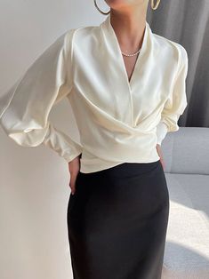 Plain V Neck Regular Fit Elegant Blouse | stylewe 1980 Clothes, Plain Clothes, Color Magic, Retro Mode, 1980s Fashion, Swimwear Dress, Elegant Blouses, Moda Vintage, Looks Chic