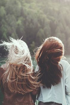 A perfect day with your best friend Blonde And Brunette, Natalie Dormer, Ms Marvel, Emilia Clarke, Two Girls, Hair Envy, Primavera Estate, Pretty Hairstyles