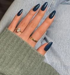 Cute Coffin Nails Short, Blue Nails Simple Design, Tips French Nails, Nail Art February, Blue Nails Simple, French Nails Winter, Nails Simple Design, Cute Coffin Nails, Almond Tips